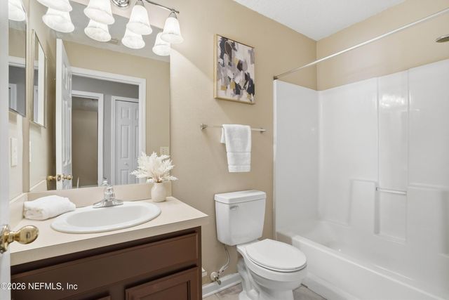 8204 WHITE FALLS Boulevard 109, Jacksonville, FL 32256