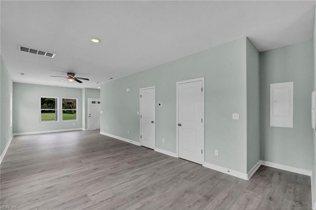 423 B Elcinoca DR, Elizabeth City, NC 27909