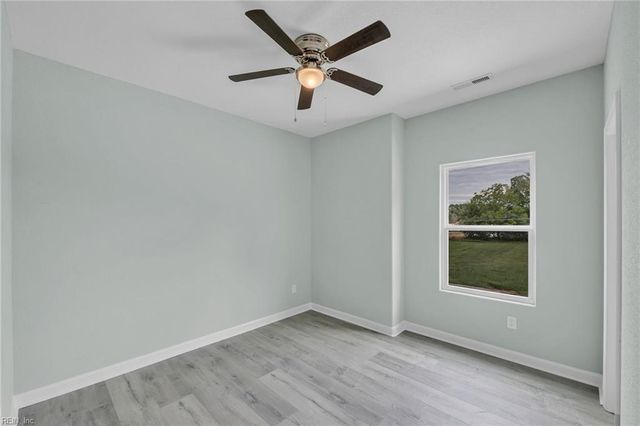 423 B Elcinoca DR, Elizabeth City, NC 27909