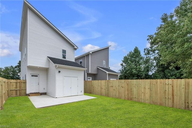 423 B Elcinoca DR, Elizabeth City, NC 27909