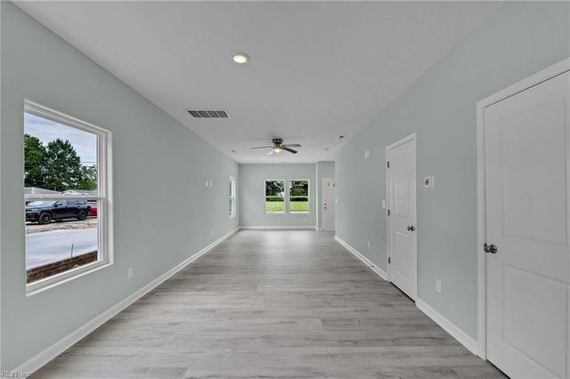 423 B Elcinoca DR, Elizabeth City, NC 27909