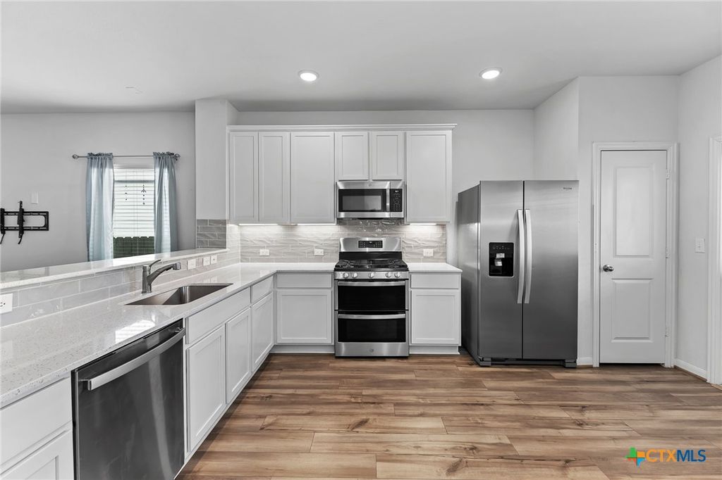 216 Blue Hibiscus Drive, Liberty Hill, TX 78642