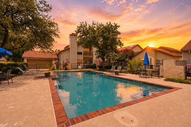 608 Fiesta Circle, Irving, TX 75063