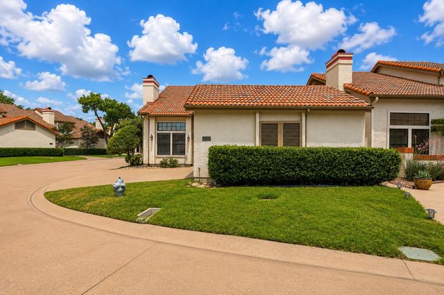 608 Fiesta Circle, Irving, TX 75063