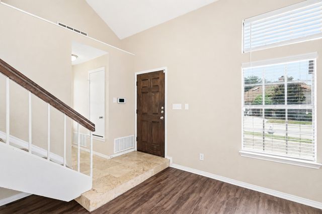 608 Fiesta Circle, Irving, TX 75063