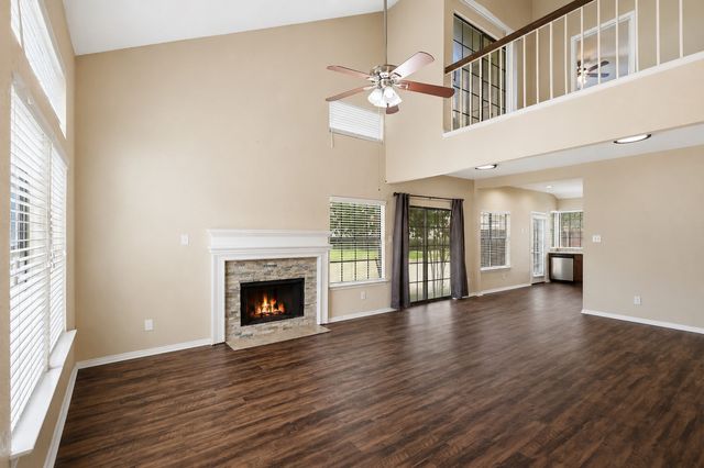 608 Fiesta Circle, Irving, TX 75063