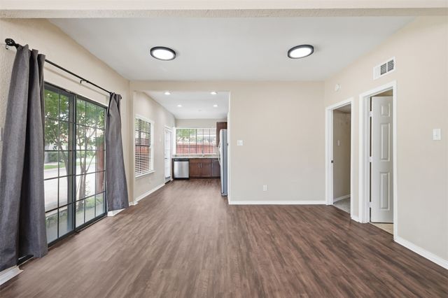 608 Fiesta Circle, Irving, TX 75063