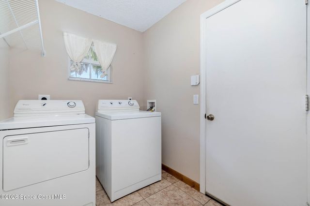 787 Seymour Road NE, Palm Bay, FL 32905