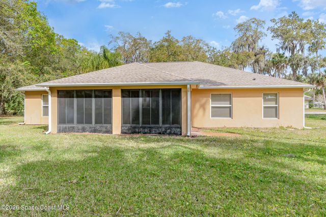 787 Seymour Road NE, Palm Bay, FL 32905