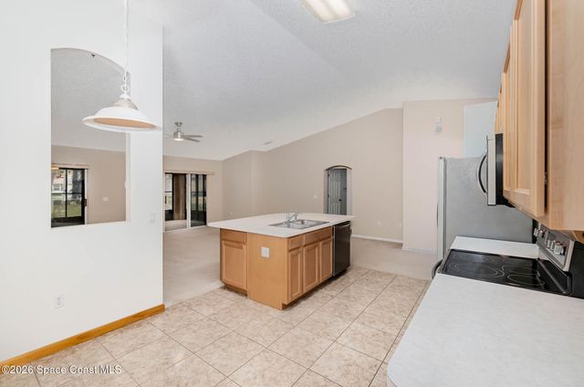 787 Seymour Road NE, Palm Bay, FL 32905