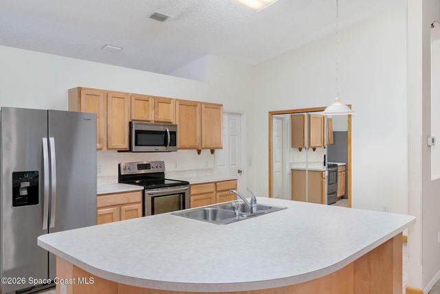 787 Seymour Road NE, Palm Bay, FL 32905