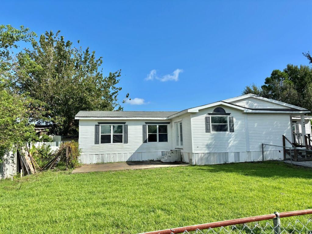 2420 Bonito Dr, Lake Charles, LA 70605