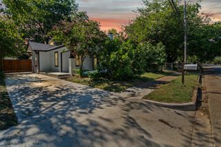 709 N Buffalo Avenue, Cleburne, TX 76033