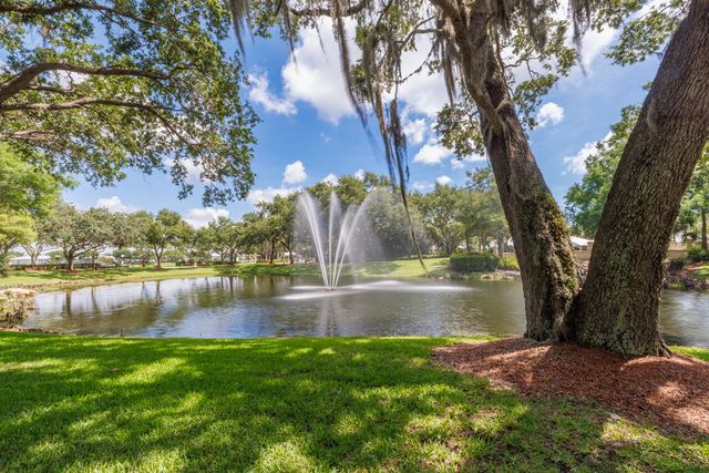 1560 SW Waterfall Boulevard, Palm City, FL 34990