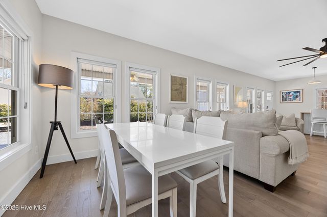 209 Sand Dollar Lane, Hampstead, NC 28443