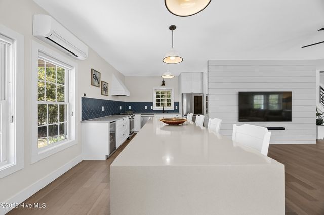 209 Sand Dollar Lane, Hampstead, NC 28443