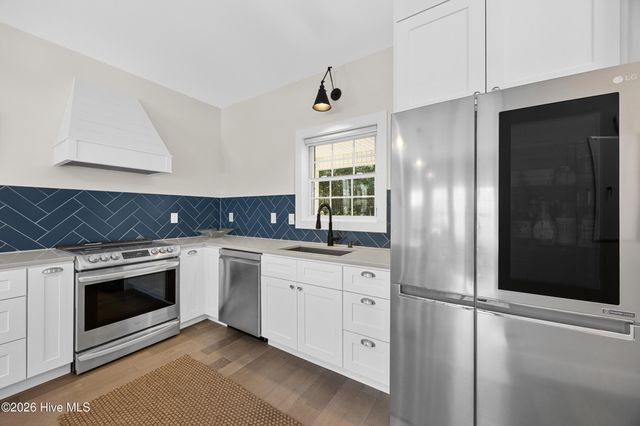 209 Sand Dollar Lane, Hampstead, NC 28443