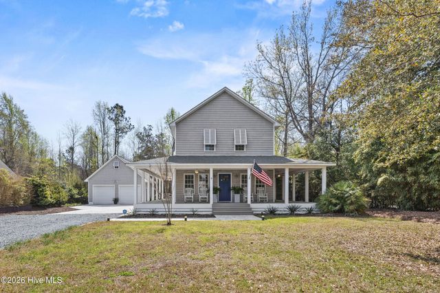 209 Sand Dollar Lane, Hampstead, NC 28443