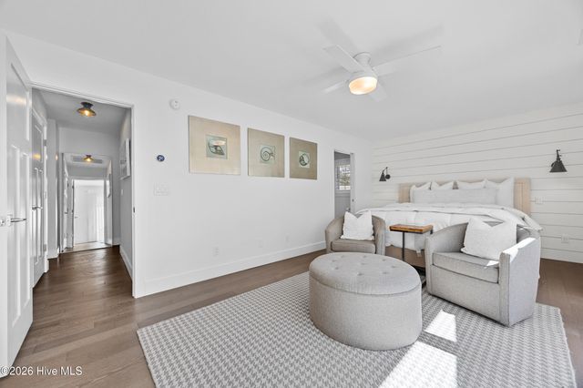 209 Sand Dollar Lane, Hampstead, NC 28443