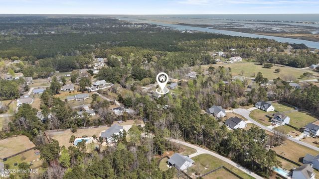 209 Sand Dollar Lane, Hampstead, NC 28443