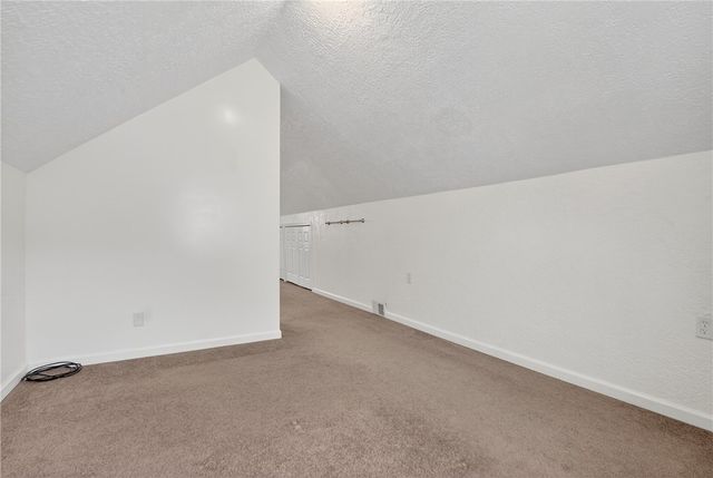 335 E Pike St, Houston, PA 15342