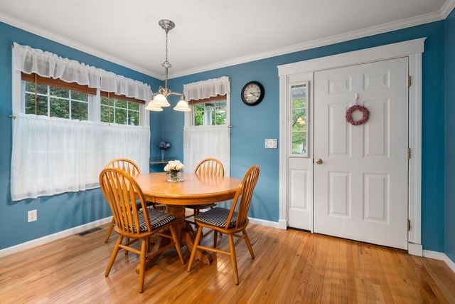 82 Fox Run Rd 82, Blackstone, MA 01504