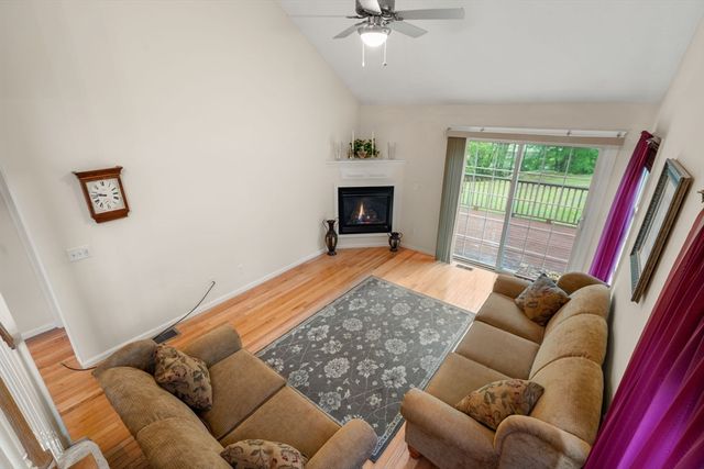 82 Fox Run Rd 82, Blackstone, MA 01504