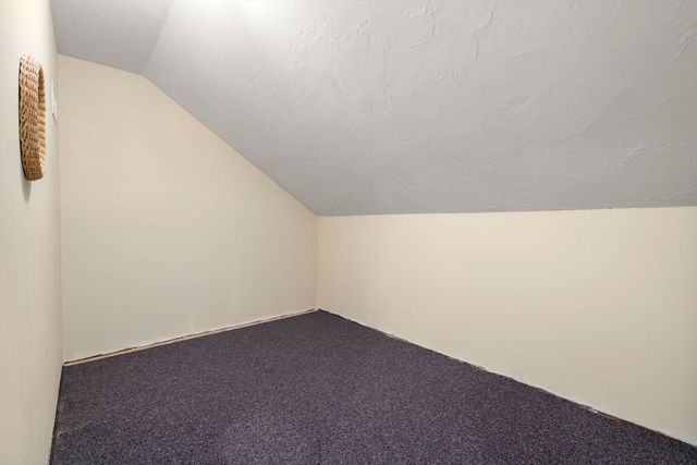 82 Fox Run Rd 82, Blackstone, MA 01504