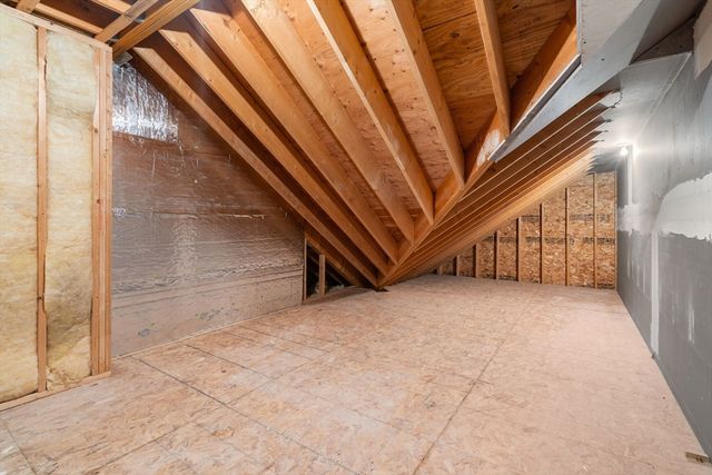 82 Fox Run Rd 82, Blackstone, MA 01504