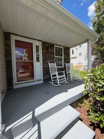 82 Fox Run Rd 82, Blackstone, MA 01504