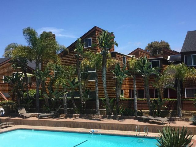 325 S Sierra 36, Solana Beach, CA 92075