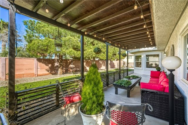 274 Doobie Avenue, Las Vegas, NV 89183