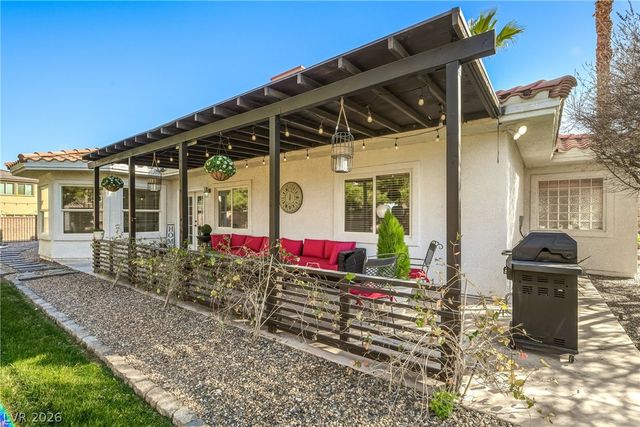 274 Doobie Avenue, Las Vegas, NV 89183