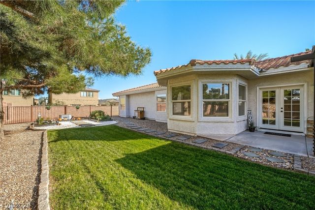 274 Doobie Avenue, Las Vegas, NV 89183