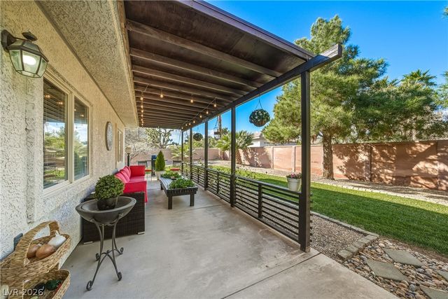 274 Doobie Avenue, Las Vegas, NV 89183