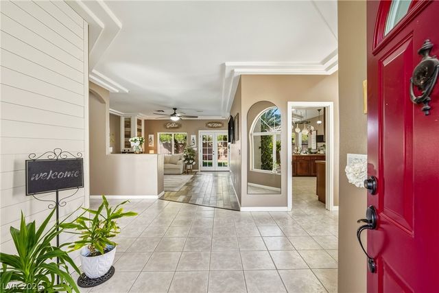 274 Doobie Avenue, Las Vegas, NV 89183