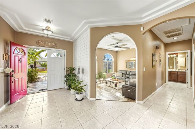 274 Doobie Avenue, Las Vegas, NV 89183