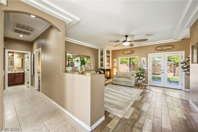 274 Doobie Avenue, Las Vegas, NV 89183