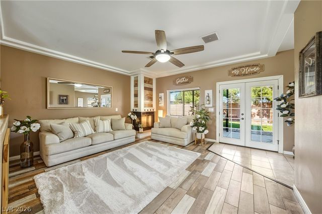 274 Doobie Avenue, Las Vegas, NV 89183