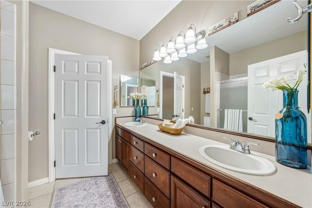 274 Doobie Avenue, Las Vegas, NV 89183