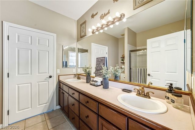 274 Doobie Avenue, Las Vegas, NV 89183