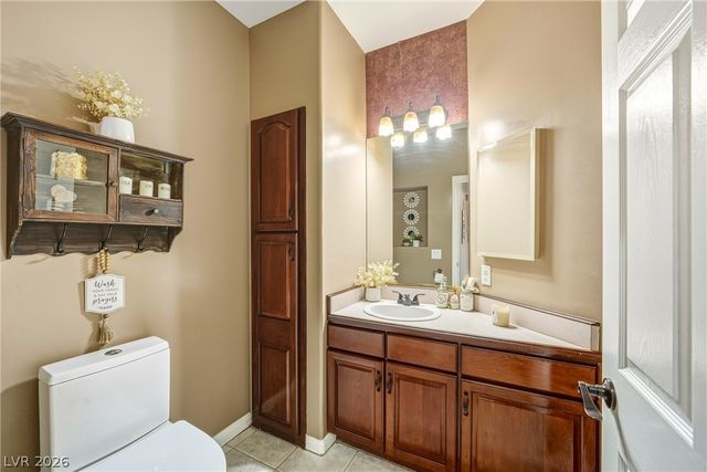 274 Doobie Avenue, Las Vegas, NV 89183