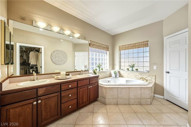 274 Doobie Avenue, Las Vegas, NV 89183