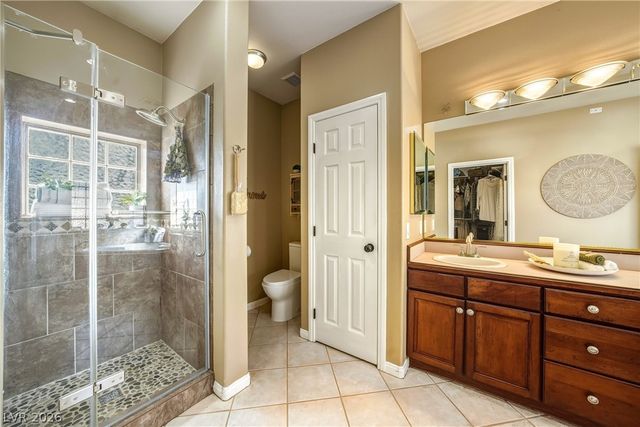 274 Doobie Avenue, Las Vegas, NV 89183