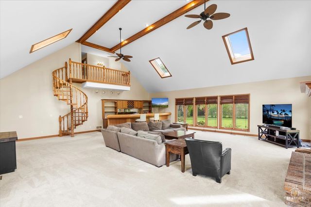 601 Ridgelawn Trail, Batavia, IL 60510