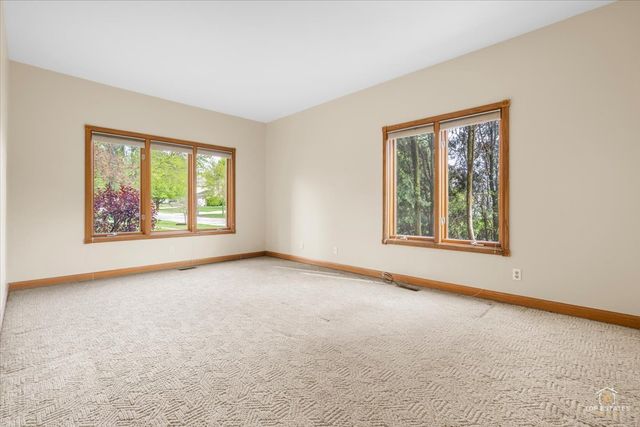 601 Ridgelawn Trail, Batavia, IL 60510