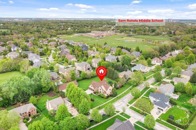 601 Ridgelawn Trail, Batavia, IL 60510