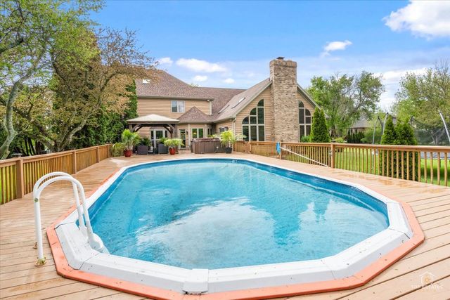 601 Ridgelawn Trail, Batavia, IL 60510