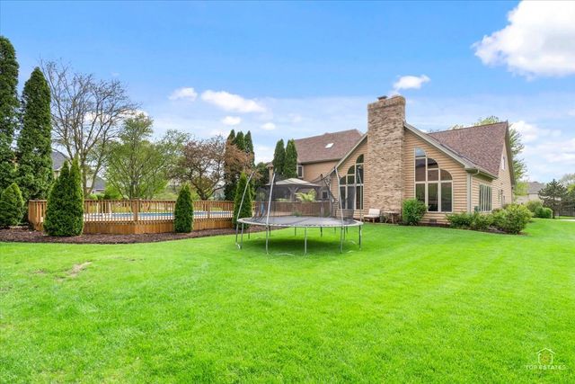 601 Ridgelawn Trail, Batavia, IL 60510