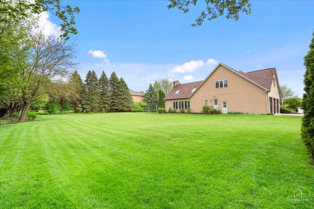 601 Ridgelawn Trail, Batavia, IL 60510